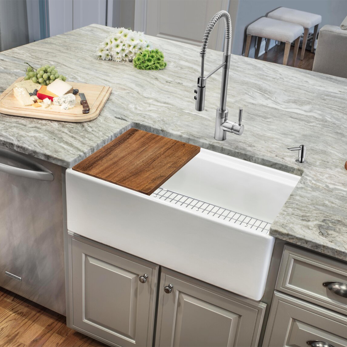 Beliebtes Design CUPC 33 Zoll große weiße Keramik Solid Surface Farmhouse Workstation Küchenspüle