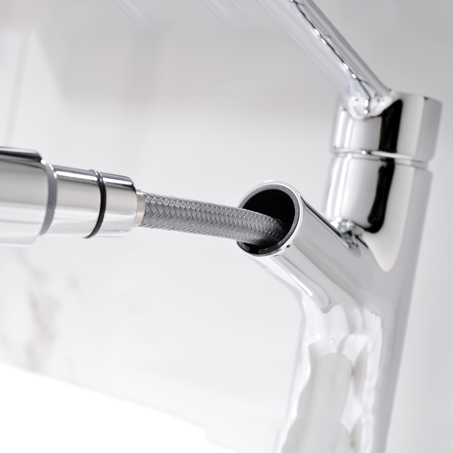 Aquacubic Factory Supplier 360 drehbare Chrom-moderne Waschbeckenarmaturen Ziehen Sie den Wasserhahn im Badezimmer heraus